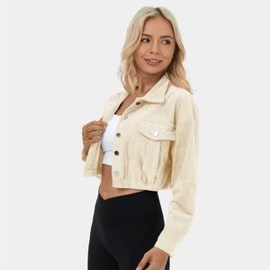 NWT Button up cropped jacket Halara